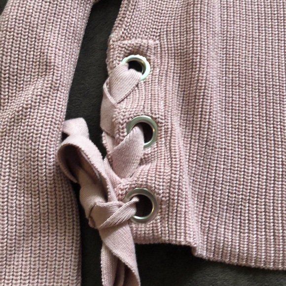 Small knit sweater - Picture 2 of 3